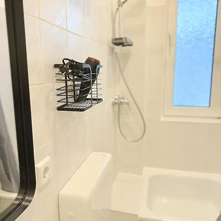 Neustadt Apartment *